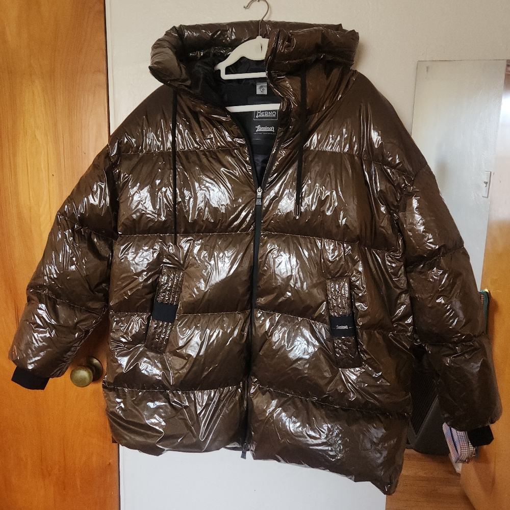 Herno Laminar Glazed Hooded Puffer Jacket in Brown Size 48